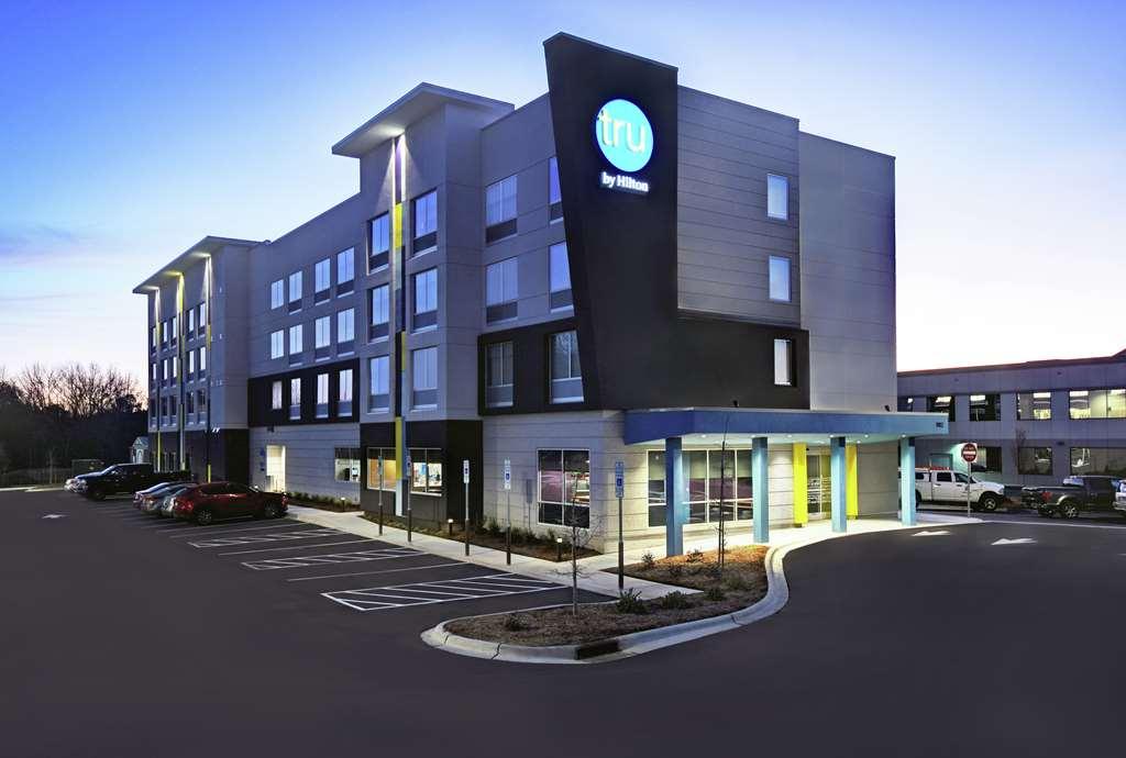 Tru By Hilton Columbia Greystone Hotel Exterior photo