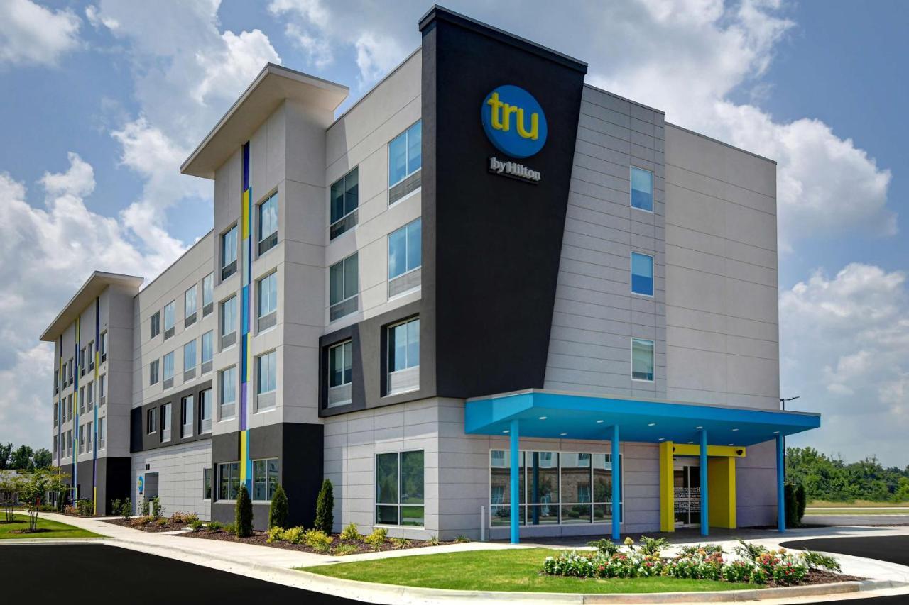 Tru By Hilton Columbia Greystone Hotel Exterior photo