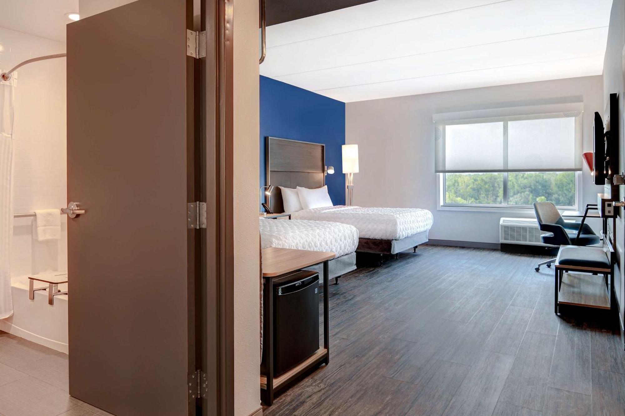 Tru By Hilton Columbia Greystone Hotel Exterior photo